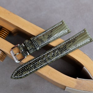 Handmade Iguana Skin Watch Strap: Vintage Style, Custom Size