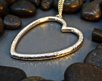 Sterling Silver Heart Shaped Pendant Necklace, modern silver textured open heart pendant, handmade jewellery. Tundra Jewellers.