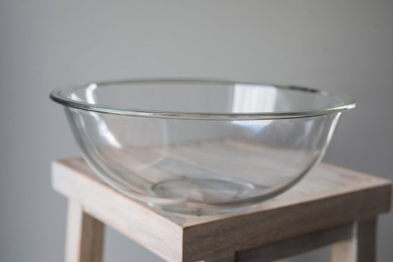 Vintage Pyrex 325 White Mixing Nesting Bowl with lip with Clear Bottom