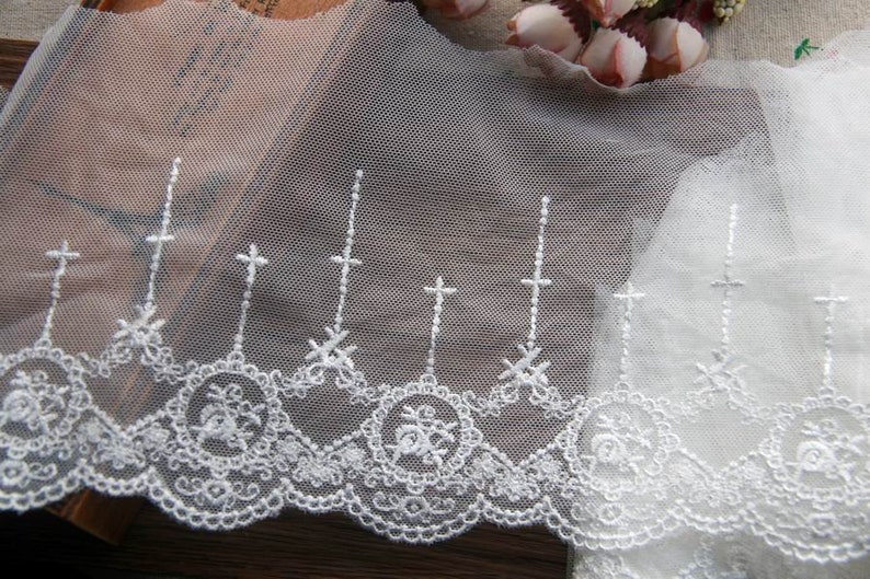 Galons à broder Rubans tulle dentelles brodé 12cm 4.7in Noir Blanc cassé Victorian embroidery cross lace trims tulle ribbons x1yrd LXGB17 image 1