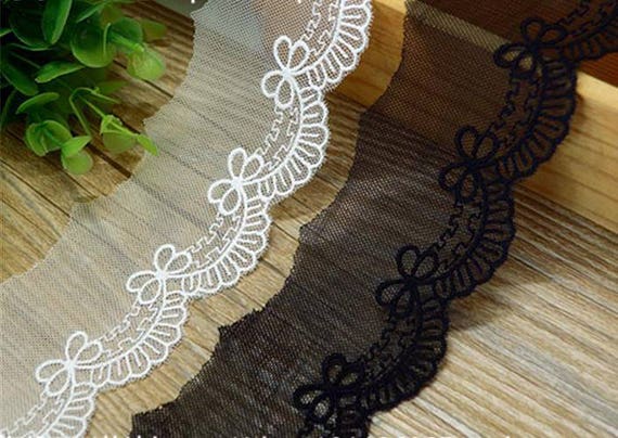 20 Yard Lace Ribbon Trimming 4CM Vintage Wedding Scalloped Edge Perfect for Craft Wedding Decoration