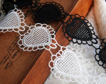 Saint Valentin Rubans à broder galons dentelle coeurs 4cm 1.6" Noir Blanc cassé Valentine embroidery hearts lace trims LXGB19