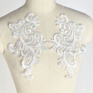 Pair White Embroidered Cotton Lace Appliques Guipure Appliques Mirrored Lace Application for Bridal Gowns Wedding Party LL559