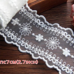 Off white Embroidery Tulle Lace Trims,7-9cm wide,Bridal Dress Trimmings Venice Lace,Floral design Edge Trims SCT03