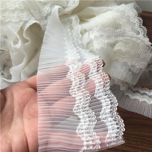 Off white elastic organza pleated trims ruffled lace 7.5cm 2.9in,single edged knife pleats,for casting prom costume by meter BYDC100