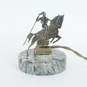 Vintage Bullfighter Toreador Matador brass and marble table lamp light. Home decor. Spaces decor. Lampe de table Torero