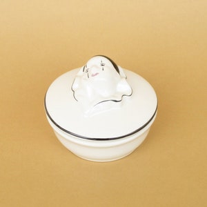 Antique Art Deco ceramic round box with Pierrot face in relief. Home decor. Boîte ronde en céramique avec visage Pierrot en relief