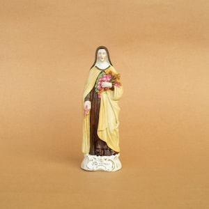 Antique Santa Teresa St. Teresa of Ávila, also called Saint Teresa of Jesus, religious sculpture statue figure figurine. Collectible