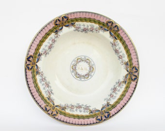 Antico piatto profondo in ceramica inglese Hope & Carter. Periodo 1862-80. Monogramma della famiglia europea al centro. Assiette en céramique anglaise