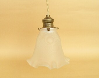 Antike wellige Kante Milchglas dekorative Decke hängenLampe Licht. Beleuchtung. Wohnkultur. Leuchte plafonnier en verre