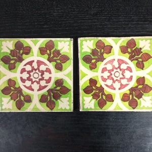 Antique Portuguese Fábrica das Devezas polychromed vegetalist ceramic pair of tiles. Decorative. Paire de carreaux de céramique