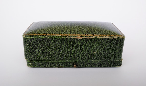 Antique green push button rectangular jewelry cas… - image 2
