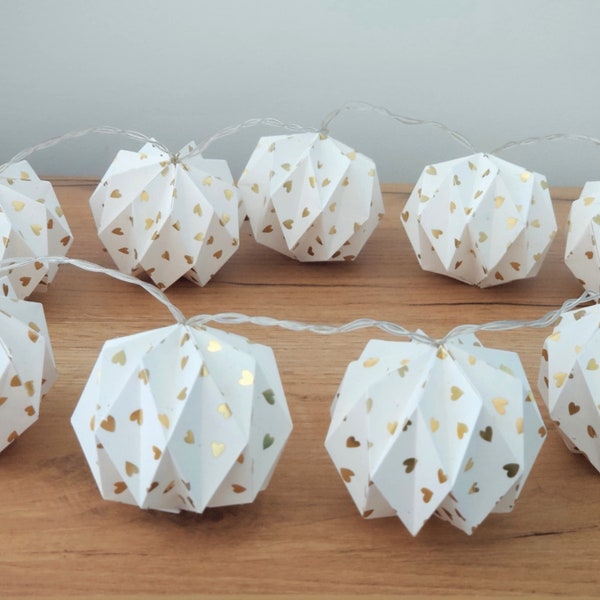 Guirlande lumineuse origami lampions