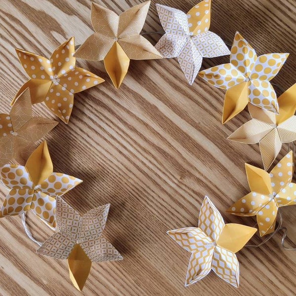 Guirlande lumineuse origami fleurs jaunes