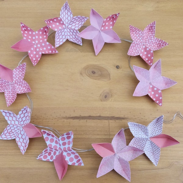 Guirlande lumineuse origami fleurs roses