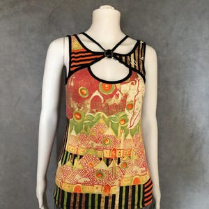 Save the queen top