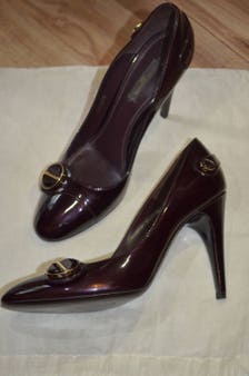 Buy Louis Vuitton Heels Courts LV Logo 36 / 3 Vintage Stilettos