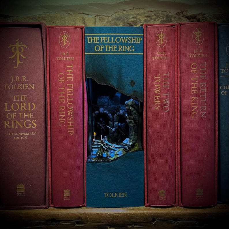 Lord of the Rings Weathertop Book Nook - Etsy