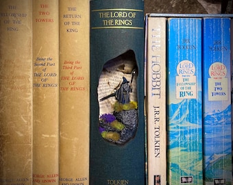 Mini Lord of the Rings Book Nook