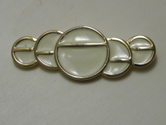 Monet Enamel brooch, Geometric circles, Ivory, Cr… - image 4
