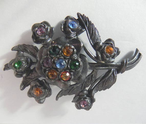 Little Nemo Brooch, Cast Pot Metal, Rhinestones, … - image 2