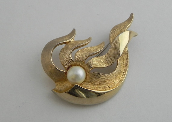 TORTOLANI Brooch, Abstract, Flame, Blowing Wind, … - image 1