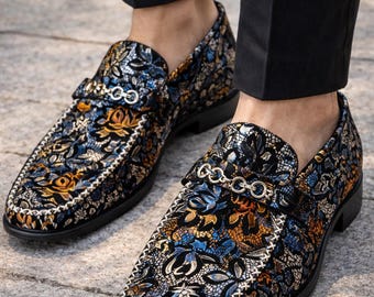 Mocasines Zota con brocado floral y detalle de cadena metálica para hombre (talla 10)
