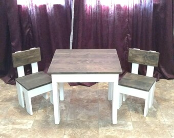 farmhouse table and chairs