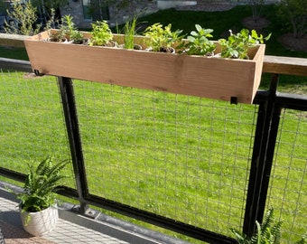 CEDAR Railing Planter With Hangers For 3.5-6 Inch Rails (message for other sizes)