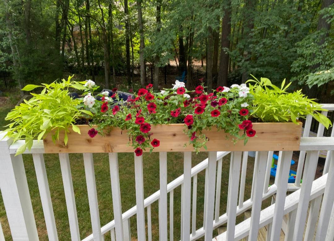 Deck railing planters deals