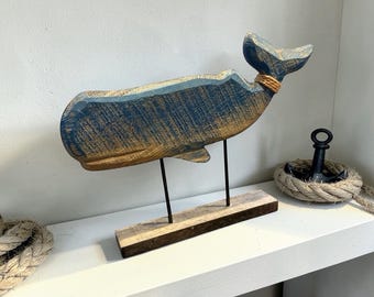 Escultura de ballena de madera hecha a mano, tallada en azul desgastado, 20 cm, decoración náutica, 3414-65