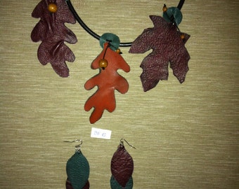 Handmade, unique leather necklace with earrings