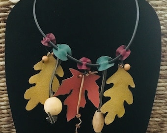 Handmade, unique leather necklace with earrings