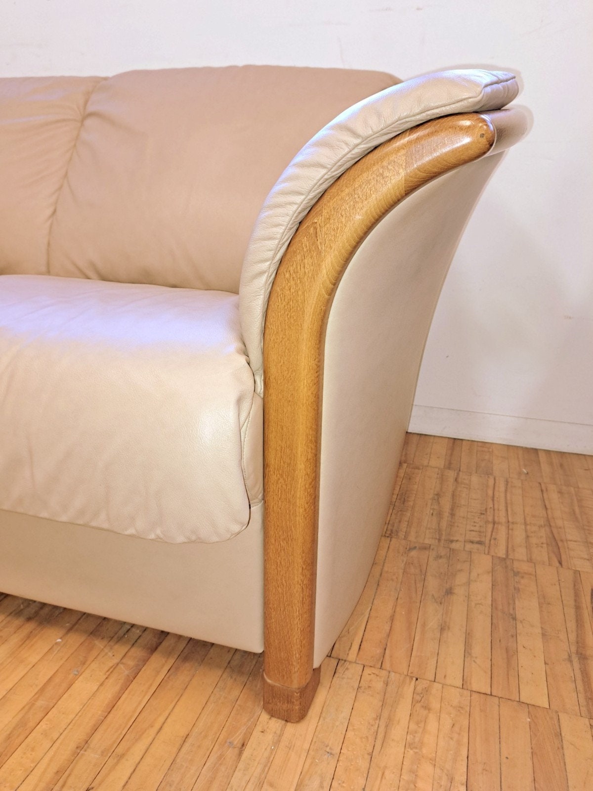 NEW PRICE Ekornes Stressless Manhatten Leather Loveseat Small Etsy