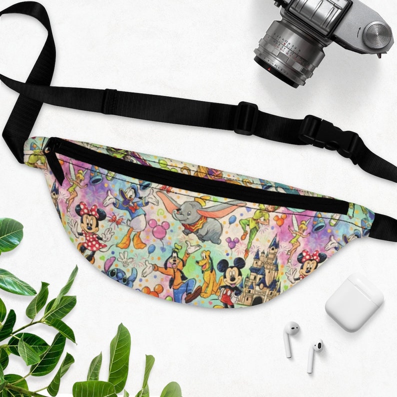 Riñonera de personajes de Disney, bolso de Mickey Mouse, riñonera Disney, bolso de Mickey, bolso Disney, riñonera de Minnie, riñonera de Mickey, regalo de Disney imagen 1