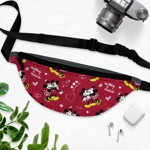 Disney Mickey & Minnie in Love Fanny Pack, Mickey Mouse Bag, Disney Fanny Pack, Mickey Bag, Disney Bag, Minnie Fanny Pack, Mickey Fanny Pack