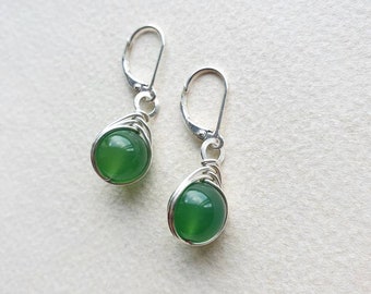 with green semi-precious stone and spiral aventurine pearl unique handmade jewel for women Solid silver earring