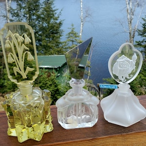 Vintage Irice Art Deco Perfume Bottle: Czech & Japan Glass, Floral Stopper
