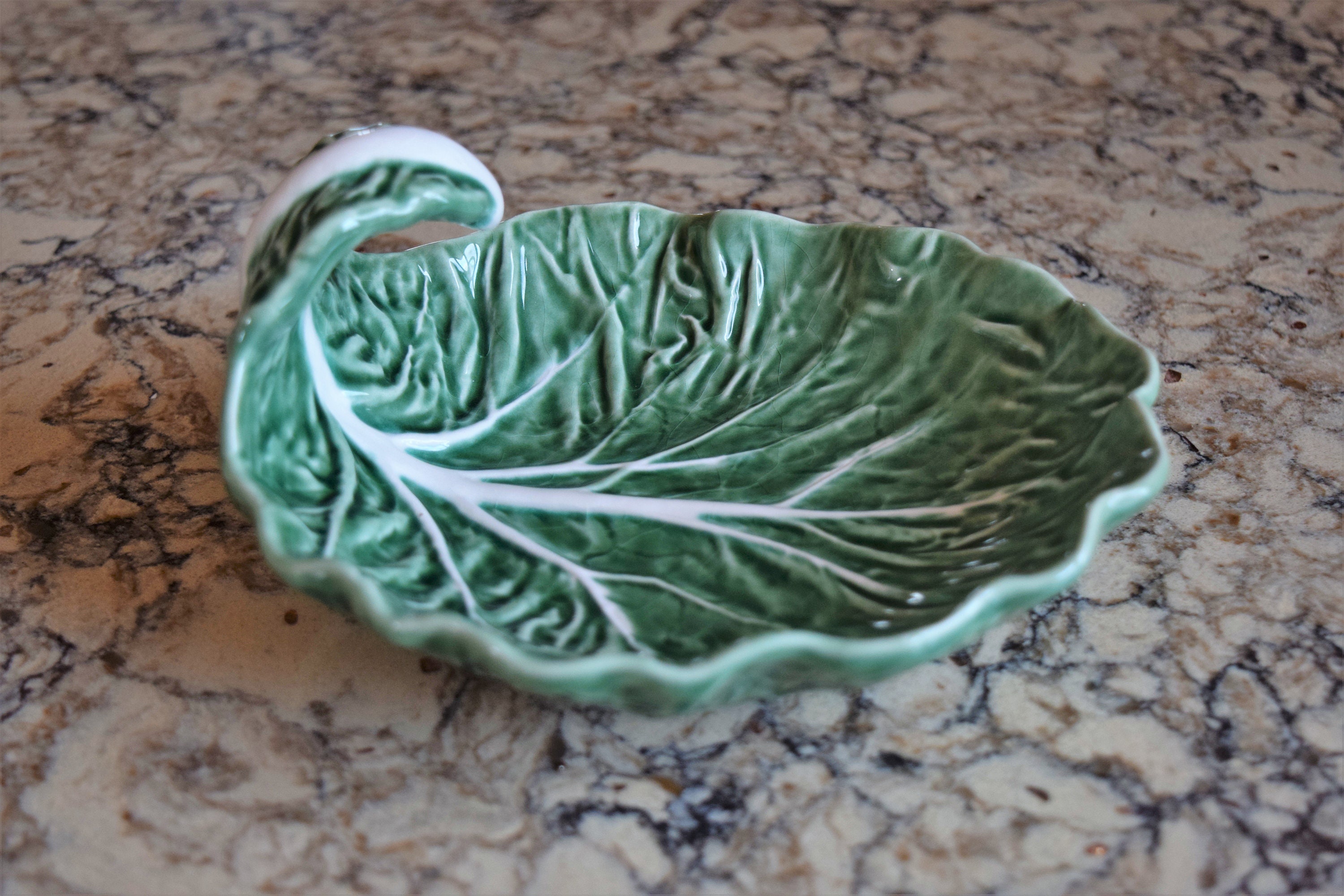 Pinheiro cabbage leaf dish / bowl green earthenware curved Etsy
