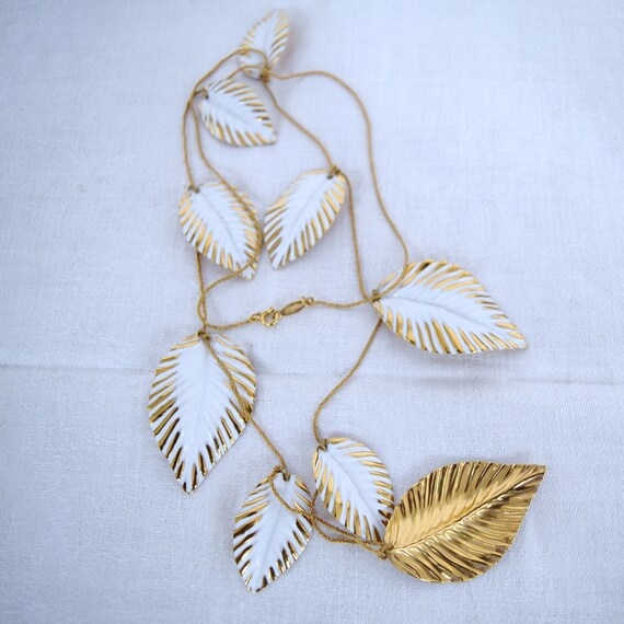 Vintage Napier gold tone/ white enamel leaf neckl… - image 6
