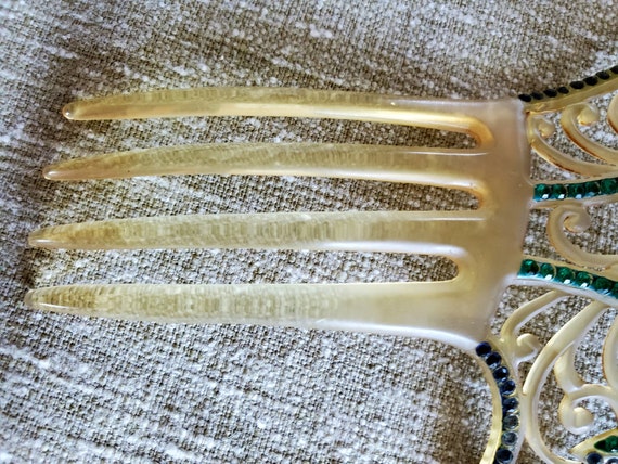 Old Bakelite rhinestone hair comb, apple juice, r… - image 4
