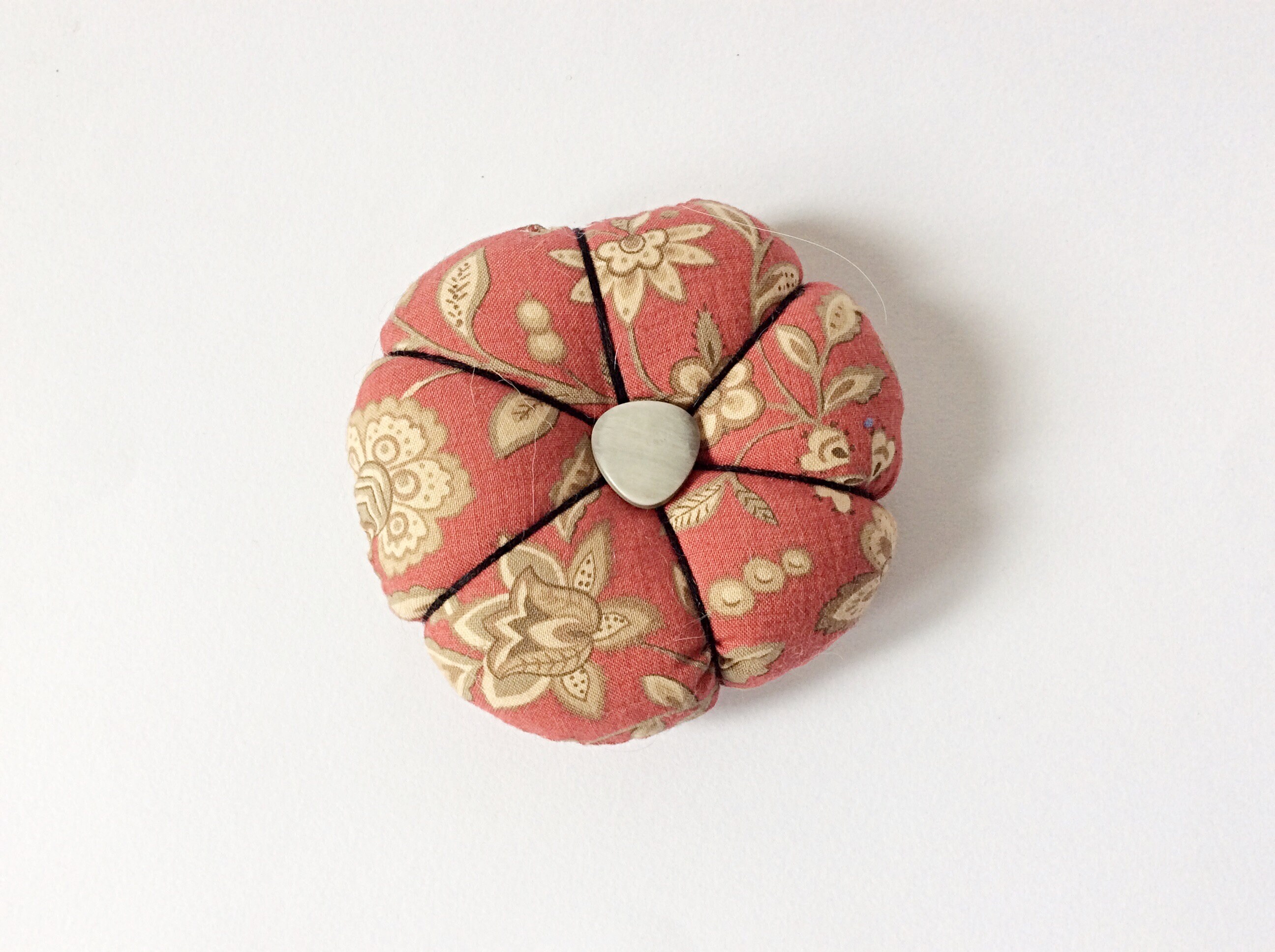 Fabric Pincushion/floral Pincushion/sewing Notion/sewing Gift/round