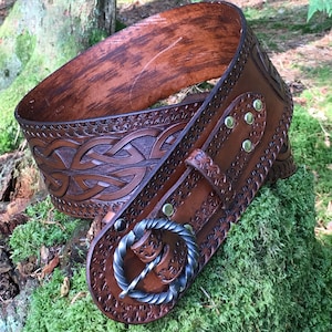 Viking belt/ larp belt/ mens larp belt/ womans larp belt/ cosplay belt/ mens viking belt/ womans viking belt/ celtic belt/ hero belt