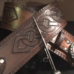 Leather hand carved larp belt/ viking belt/ armour belt/ sca