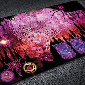 Tapis de jeu House Dis KeyForge avec zones de terrain démoniaques, tapis de jeu de cartes personnalisé pour un joueur sur le thème de Damned Souls avec plateau de jeu en toile d'araignée