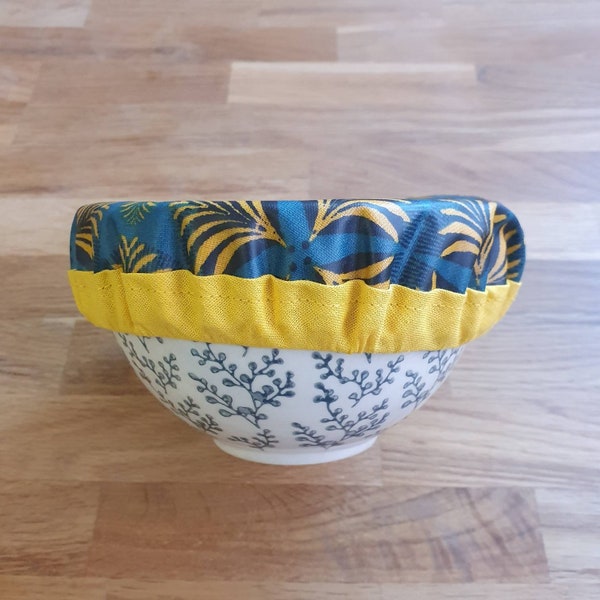 Charlottes à plats / couvre bols (S, M, L, XL) en tissu enduit à motifs palmiers jaune et bleu