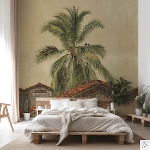 Puede incluir: Dormitorio con un gran mural de una palmera y un edificio r&uacute;stico. La cama tiene un marco de madera y ropa de cama blanca. La habitaci&oacute;n tiene una paleta de colores neutros.