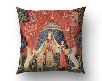 The Lady and the Unicorn pillow cover, Medieval throw pillows for home decor. Netherlandish art, Unicorn Pillow. UNI001EU