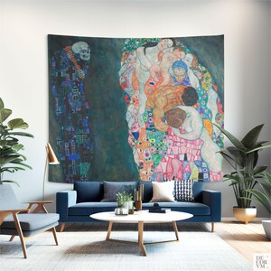Tapiz de pared con la imagen de Muerte y Vida de Gustav Klimt. KLI001 imagen 6