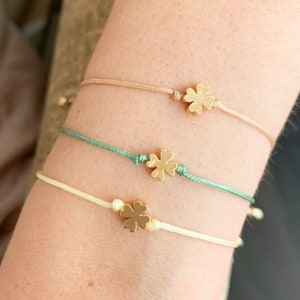Four leaf clover bracelet, cotton cord bracelet, string friendship lucky bracelet, matching couples bracelet, bracelet femme